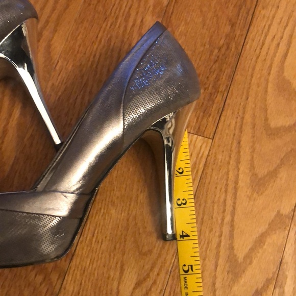 Silver / pewter colour heels. Ready for your spring / summer festivities :) - Picture 4 of 6